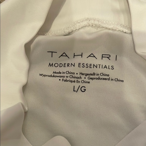 Tahari White and Black Sleeveless Turtleneck Fitted Tank Tops - Picture 3 of 5